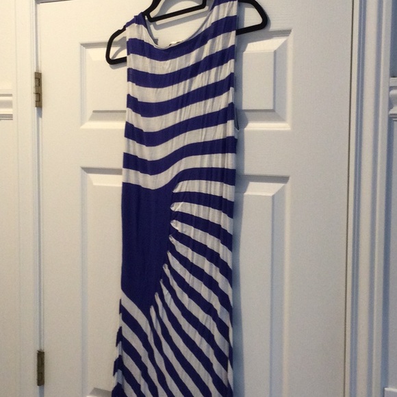 ECI Maci Dress - Picture 4 of 5